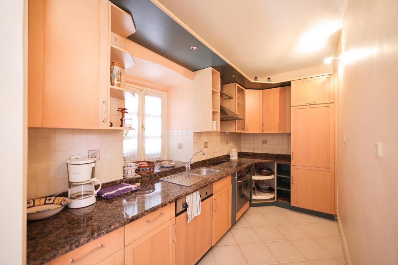 Two Bedroom Apartment In City Center Igor Zadar Bagian luar foto