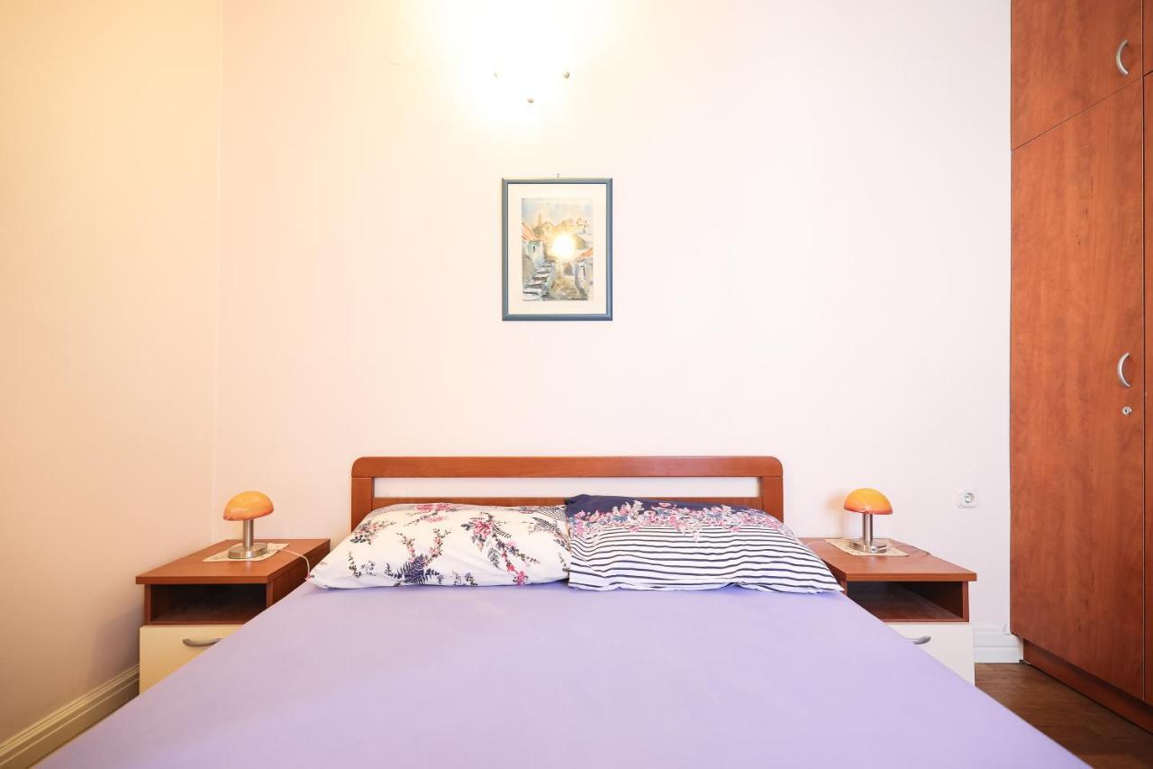 Two Bedroom Apartment In City Center Igor Zadar Bagian luar foto