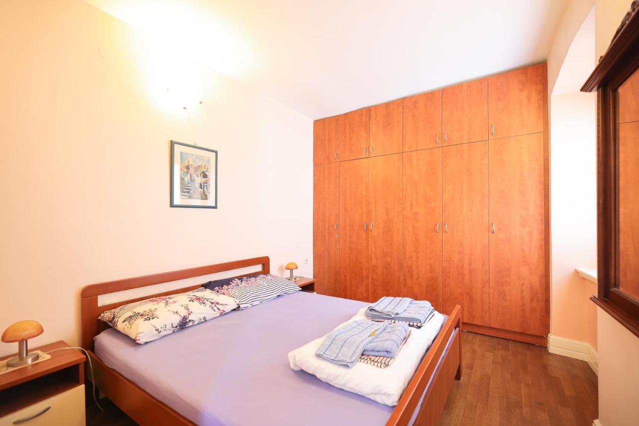 Two Bedroom Apartment In City Center Igor Zadar Bagian luar foto